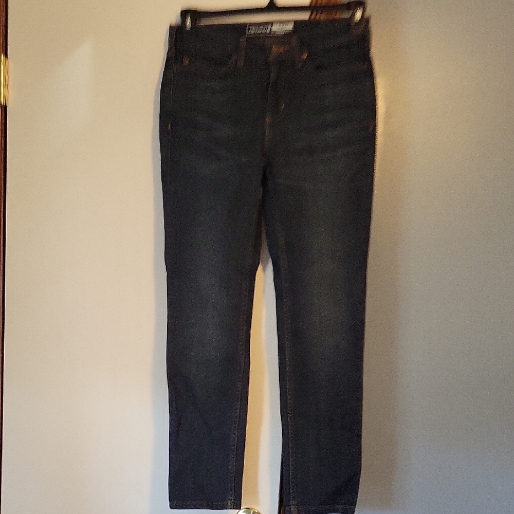 🆕️ Carhatt Slim fit tapered  Jeans Size 6S